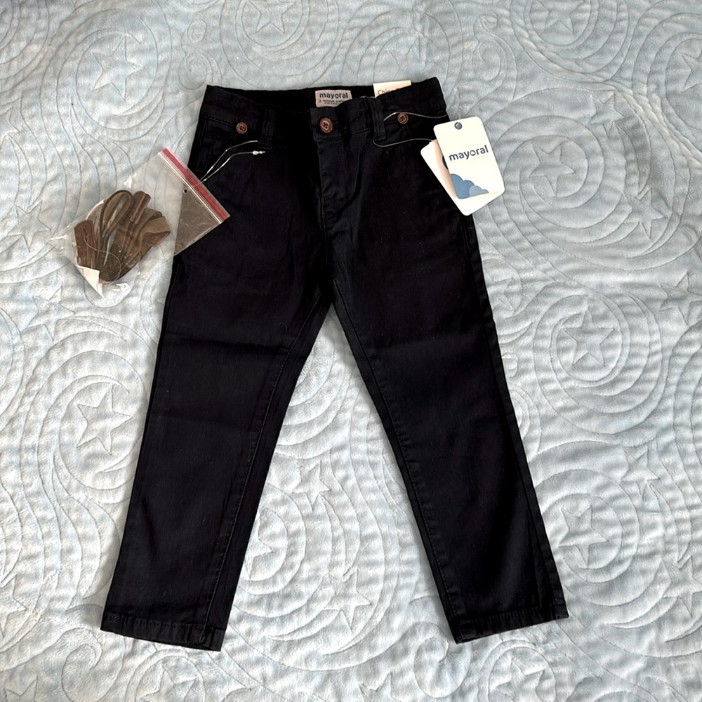 NWT Mayoral Navy Chino Pants, with belt. 3T